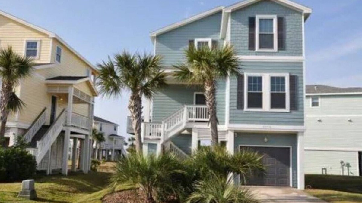 Galveston House | Private hot tub, pet-friendly, 3/3 beach house w/golf cart available to rent!