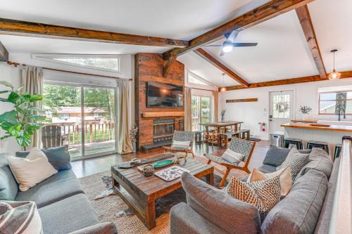 Pocono Summit House | Private Hot Tub Tree-Lined Poconos Home!