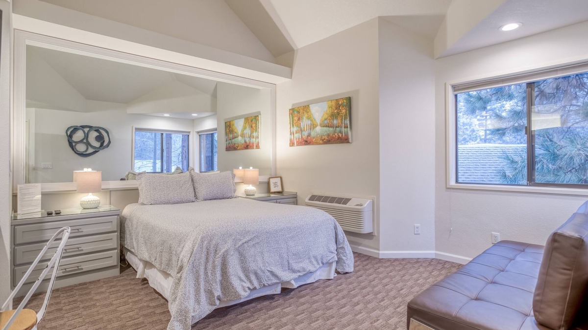 Century West Hotel | Private, Hotel Style Suite in Bend. River Ridge 603B