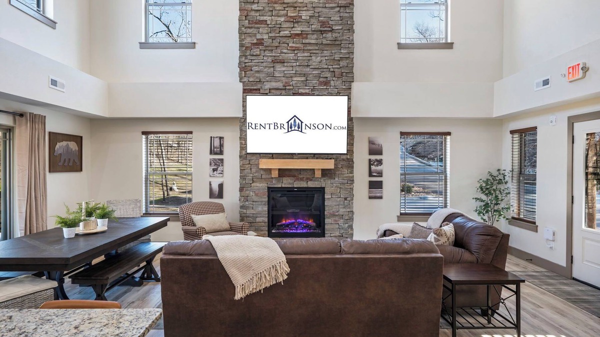 Branson Cabin | Private HotTub-Minutes to Table Rock & Thunder Ridge-Free Attraction Tickets