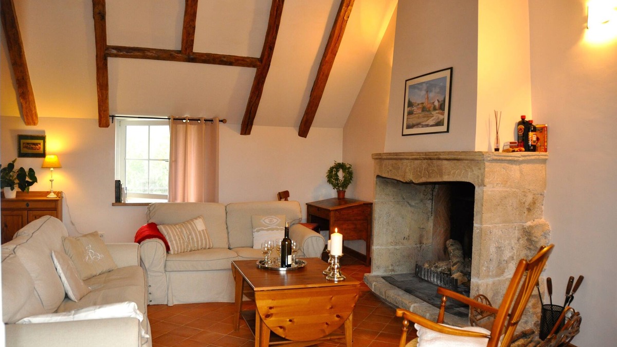 Saint-Geniez-d'Olt House | Private house in the heart of a village, large garden, view of the Aubrac mountains