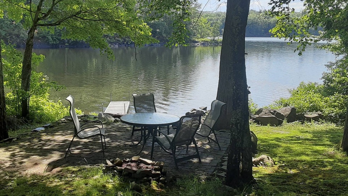 Wayne House | Private house in Wayne village on Androscoggin lake.