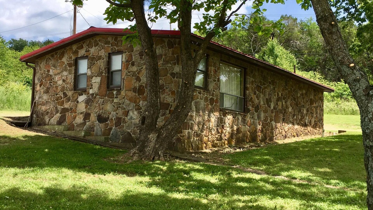 Norfork House | Private House Located Seconds Away from the Norfork & White River Access