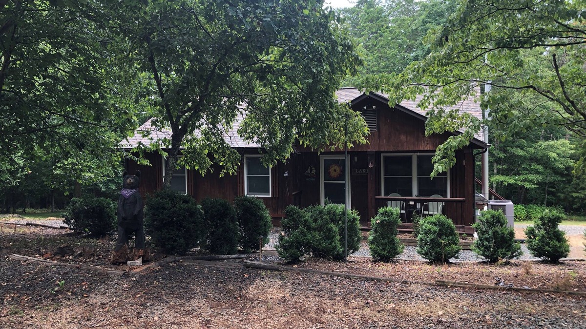 Pittsville House | Private house on Leesville Lake