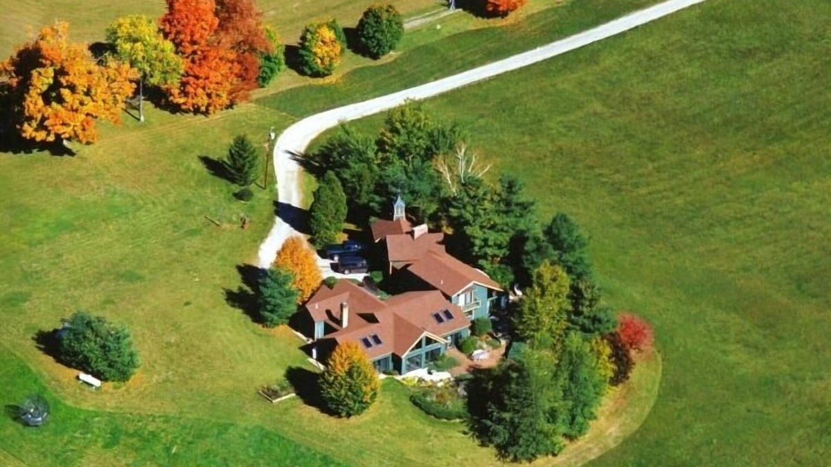 Danby House | PRIVATE Indoor Pool - Extraordinary Mountain Views!