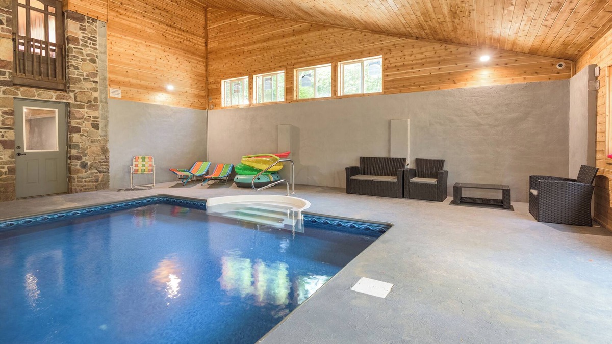 Canadensis House | Private Indoor Pool Poconos Estate