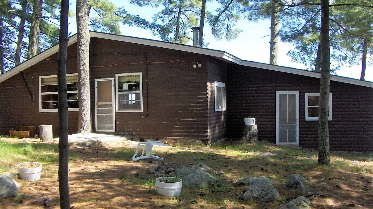 Crane Lake Cabin | Private Island, 3 bedroom cabin