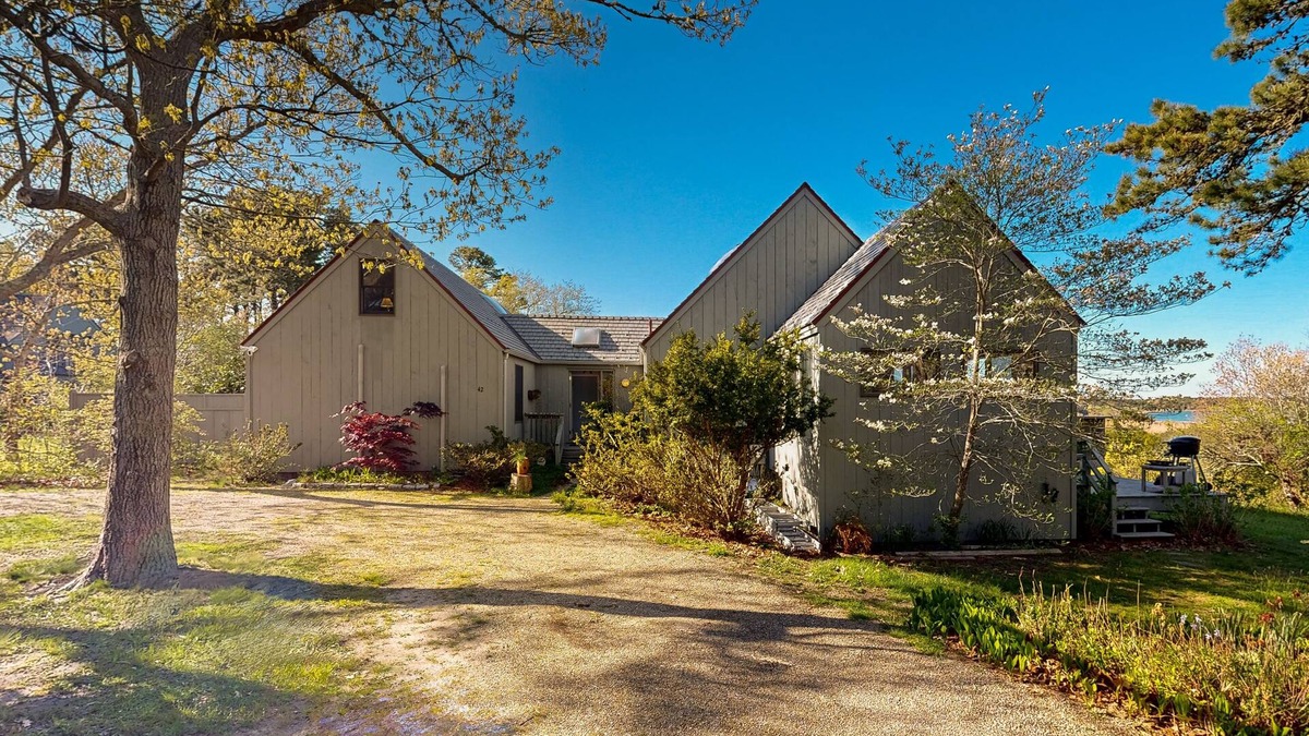 Oak Bluffs House | Private island house with close beach access and water view from deck