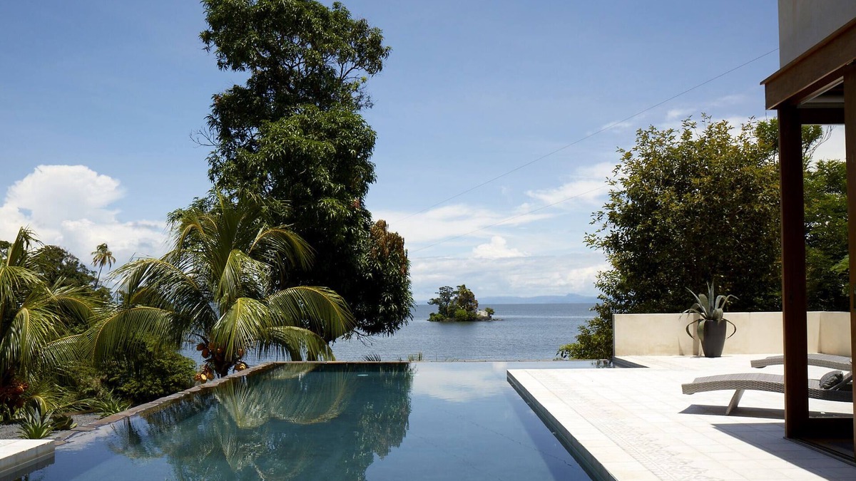 Granada House | Private Island Near Granada: Stay-Dream-Explore!