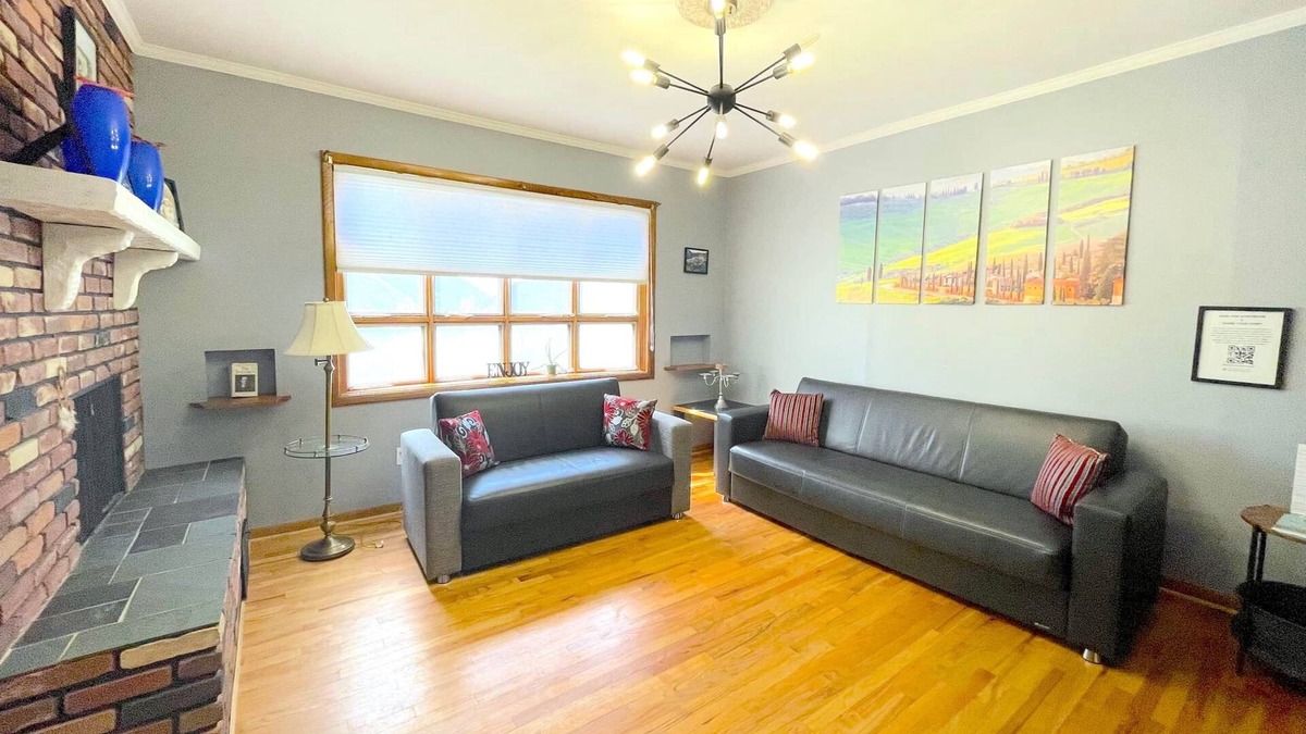 Red Bank House | Private Italian Villa in Red Bank!