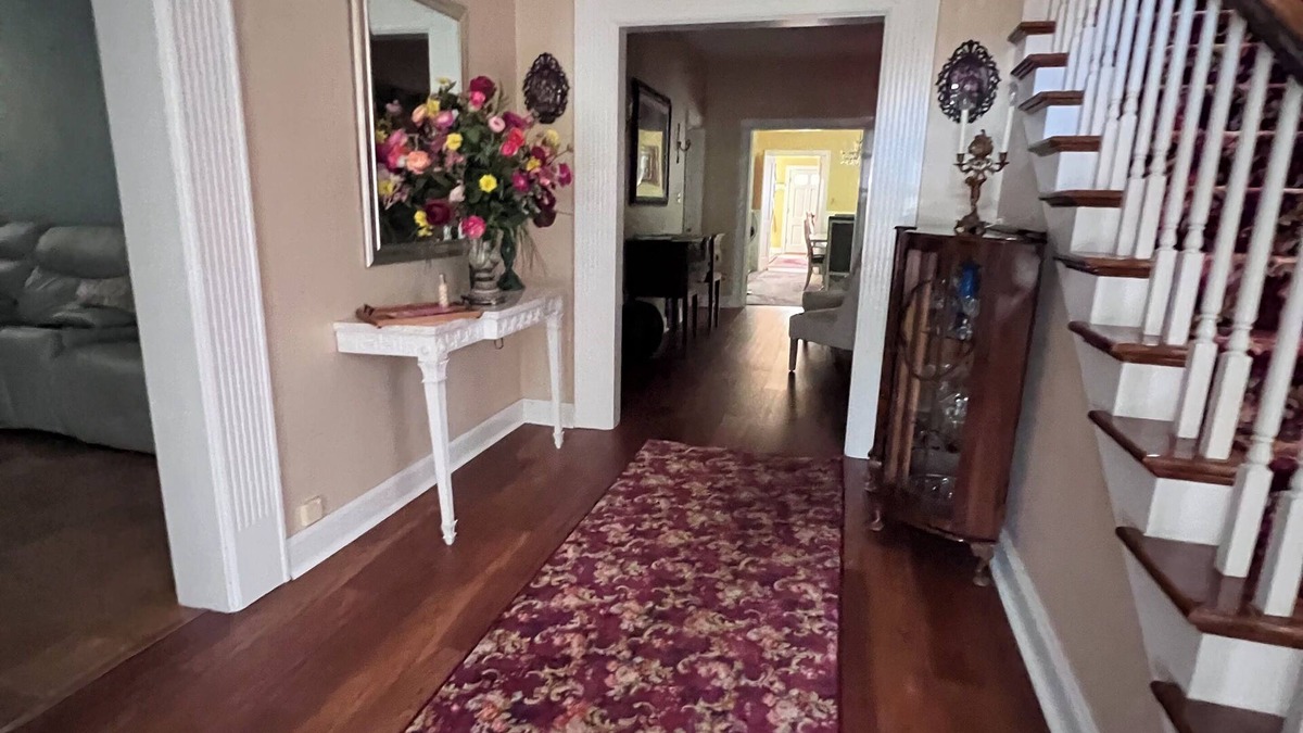 Ashland Bed & Breakfast | Private King Suite at Historic Governors Inn