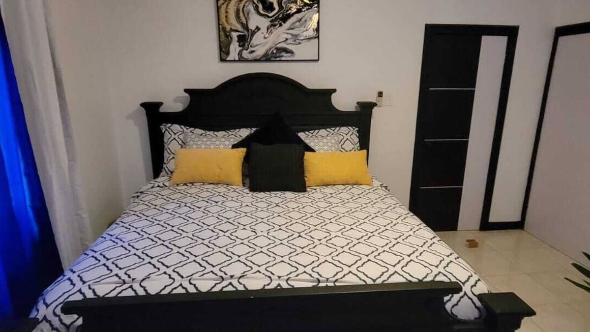 Constant Spring Apartment | Private Kingston Paradise