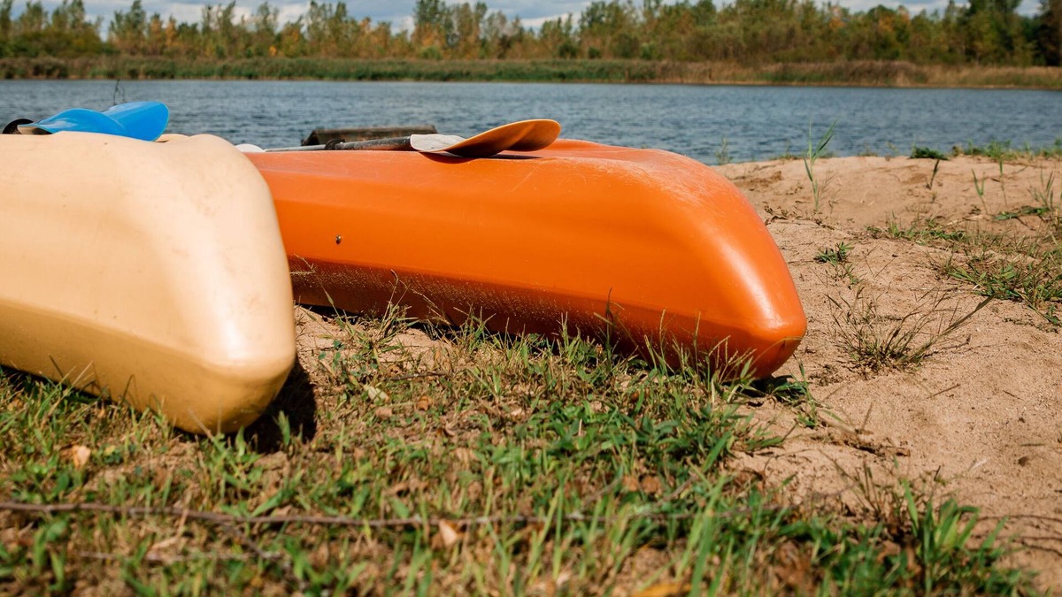 Rensselaer RV Rental | Private Lake Campground
