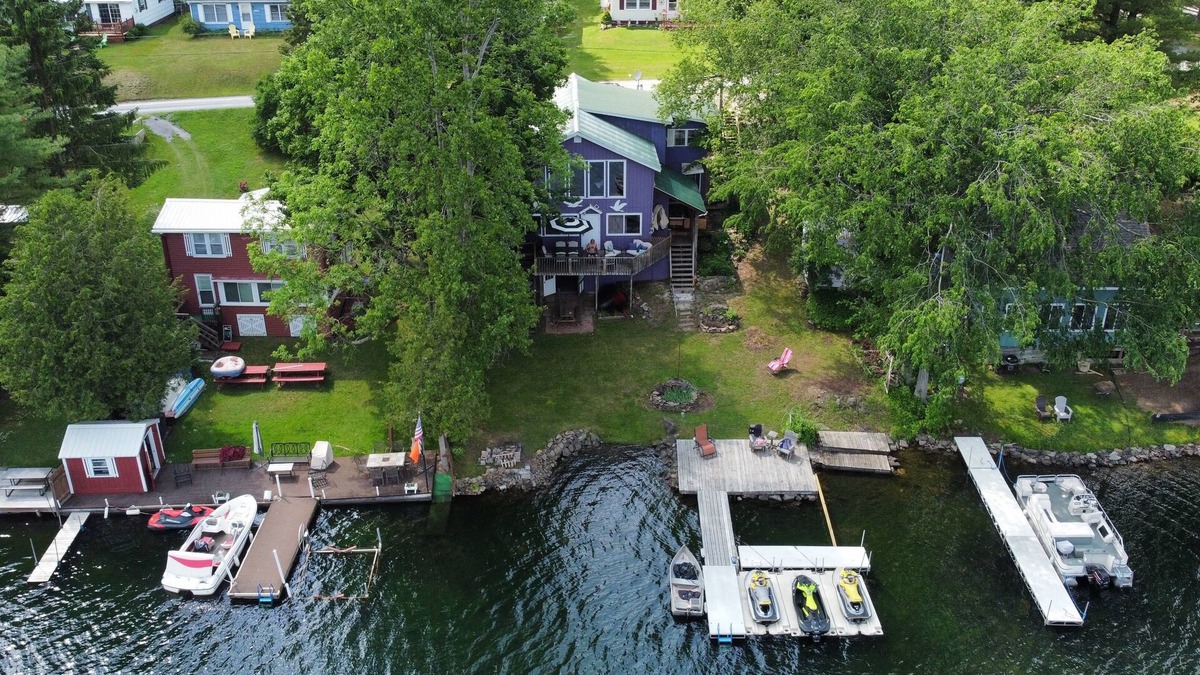 West Eaton House | Private Lake Front Home