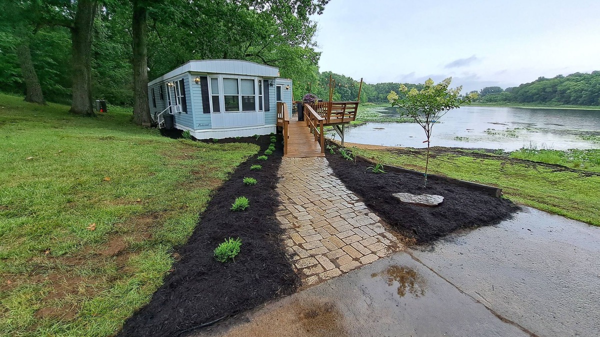 Angola Cottage | Private Lake Getaway on exclusive Perch Lake