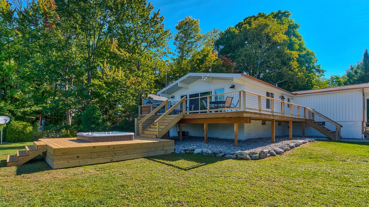 Johannesburg House | Private lake home away from home