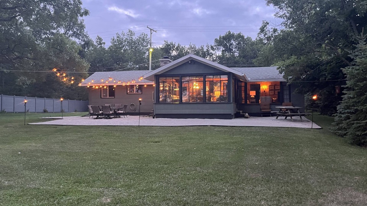 Pigeon House | Private Lakefront Cottage on North Shore Sand Point.