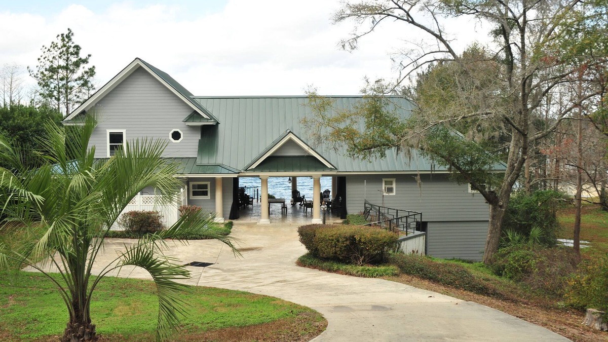 Marianna House | Private Lakefront Home on Compass Lake! Private Dock! Quiet Family Escape