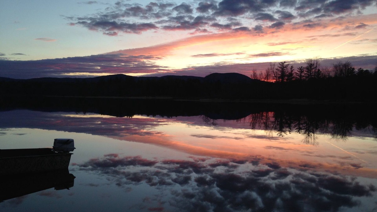 Mayfield Cottage | Private Lakefront Rental Centrally Located On Great Sacandage Lake