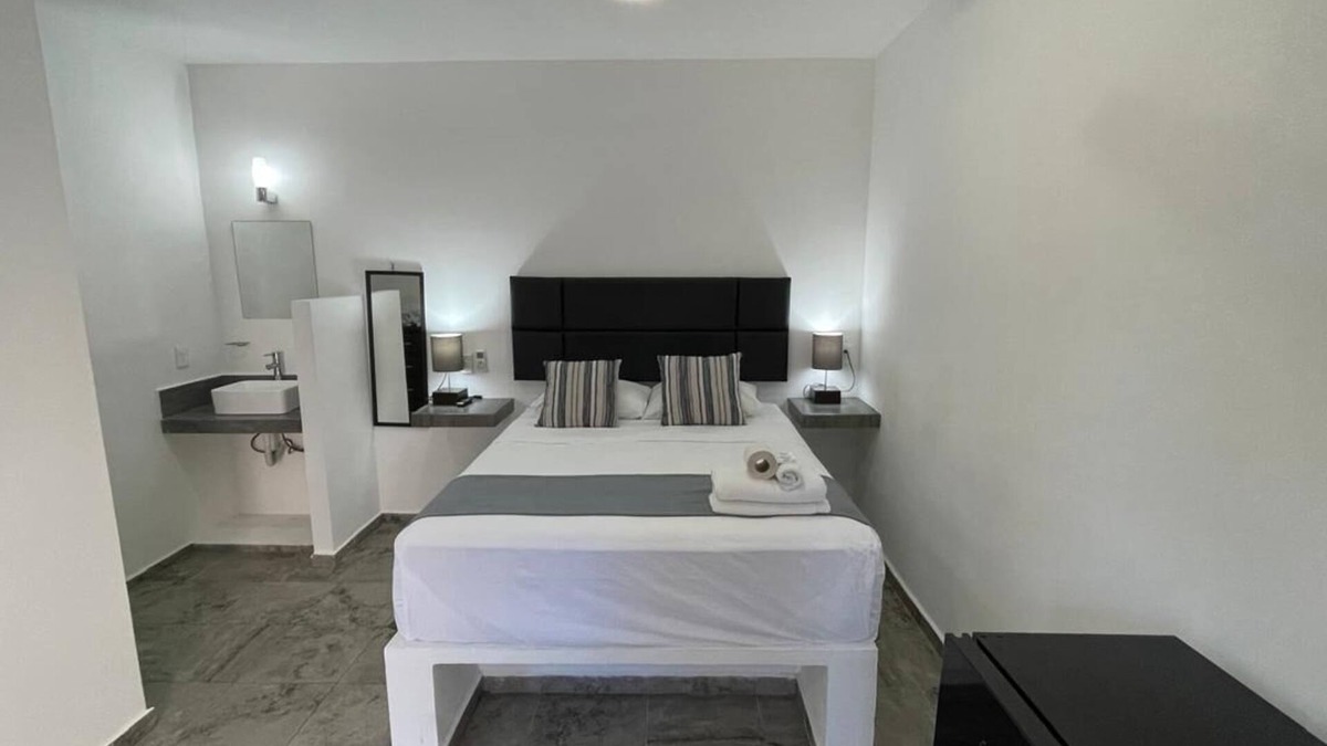 Centro - Supmza 001 Apartment | Private Lavish Studio w/kitchen #2. Shared patio. Downtown. Punta Norte | Isla Mujeres