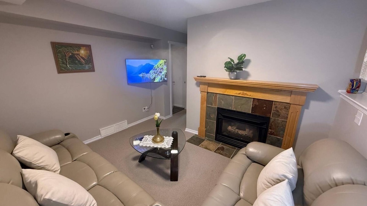 Southeast Calgary House | Private Legal Suite in a Bi-Level Home