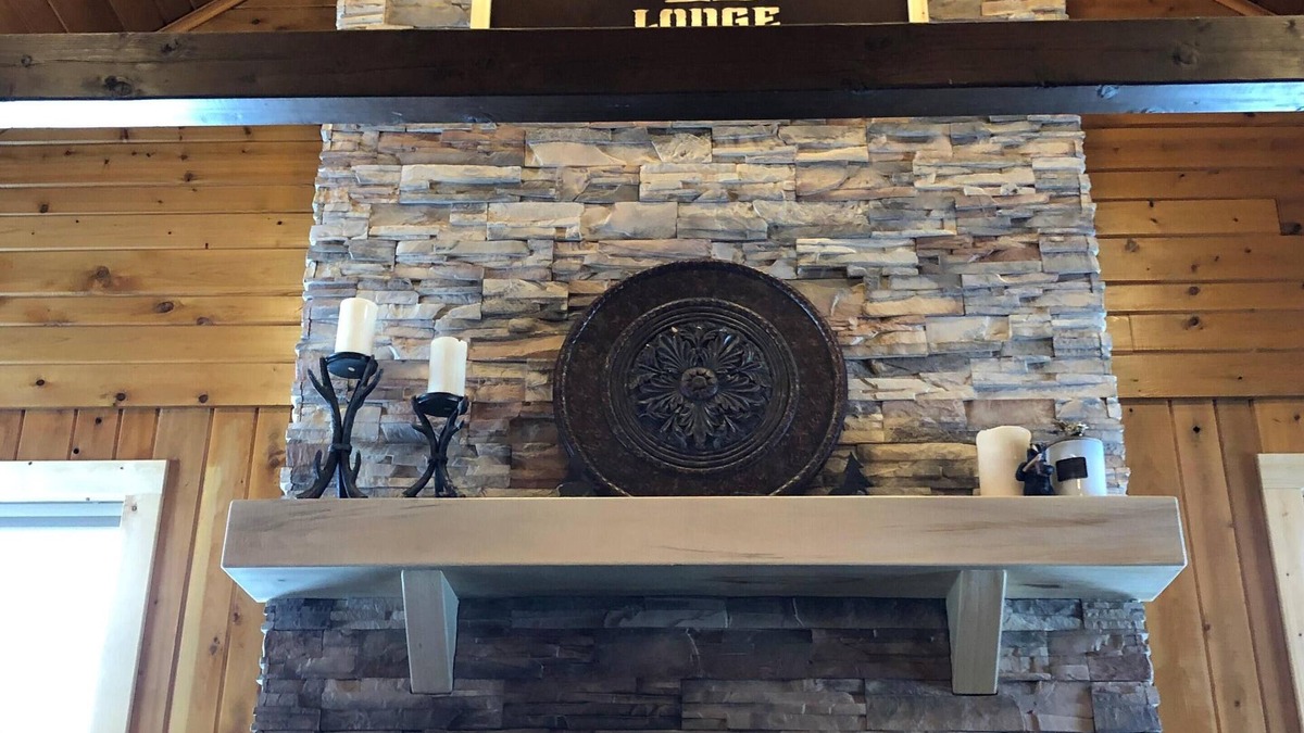 Arnold House | Private lodge on150 acres, centrally located to explore UP