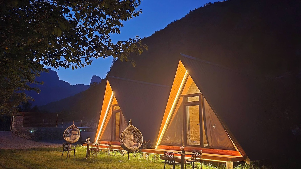 Theth Ski Chalet | Private lodge with 360° views - romantic, quiet & in the middle of the Albanian Alps