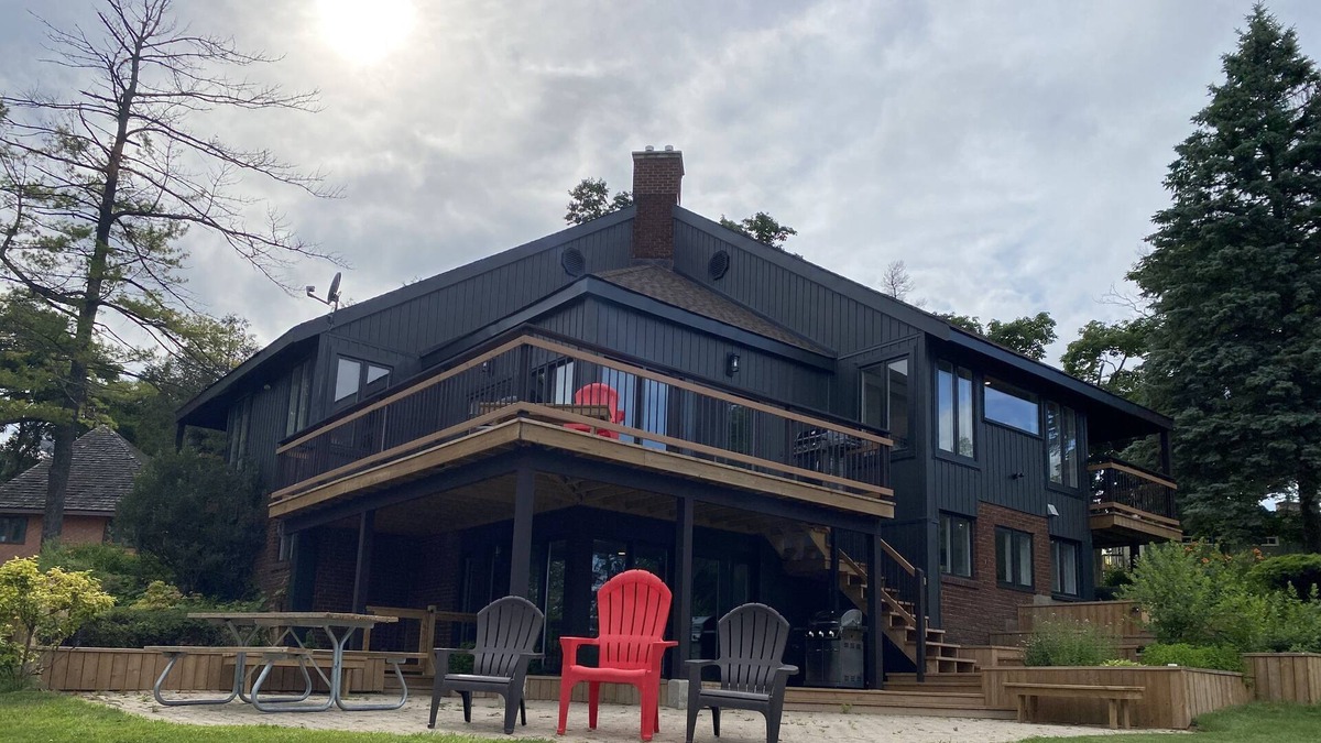 Mapleton House | Private Lower Lakehouse/Cottage on Conestogo Lake