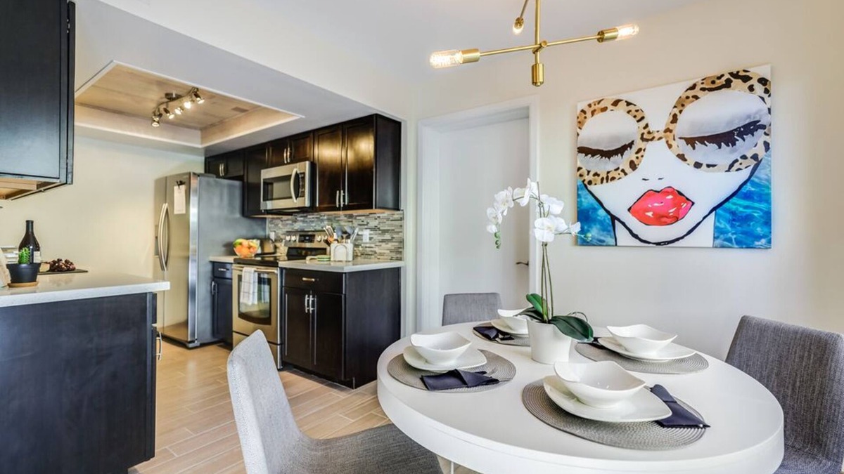 South Scottsdale House | Private Lux Modern 2BR Townhome in the ❤️️ of Scottsdale! Wifi, Hulu+, Parking