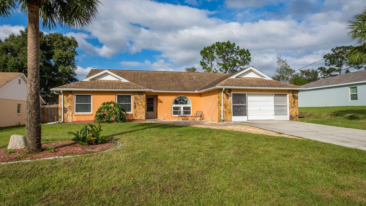 Spring Hill House | Private Luxurious 3BR Pool Home