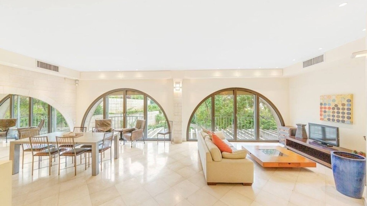 Old City Condo | Private Luxury 2 Bedroom Suites in David Citadel Hotel by RedAwning