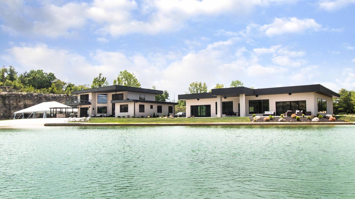Washington House | Private luxury 20-acre estate featuring a white sand beach and 8-acre lake