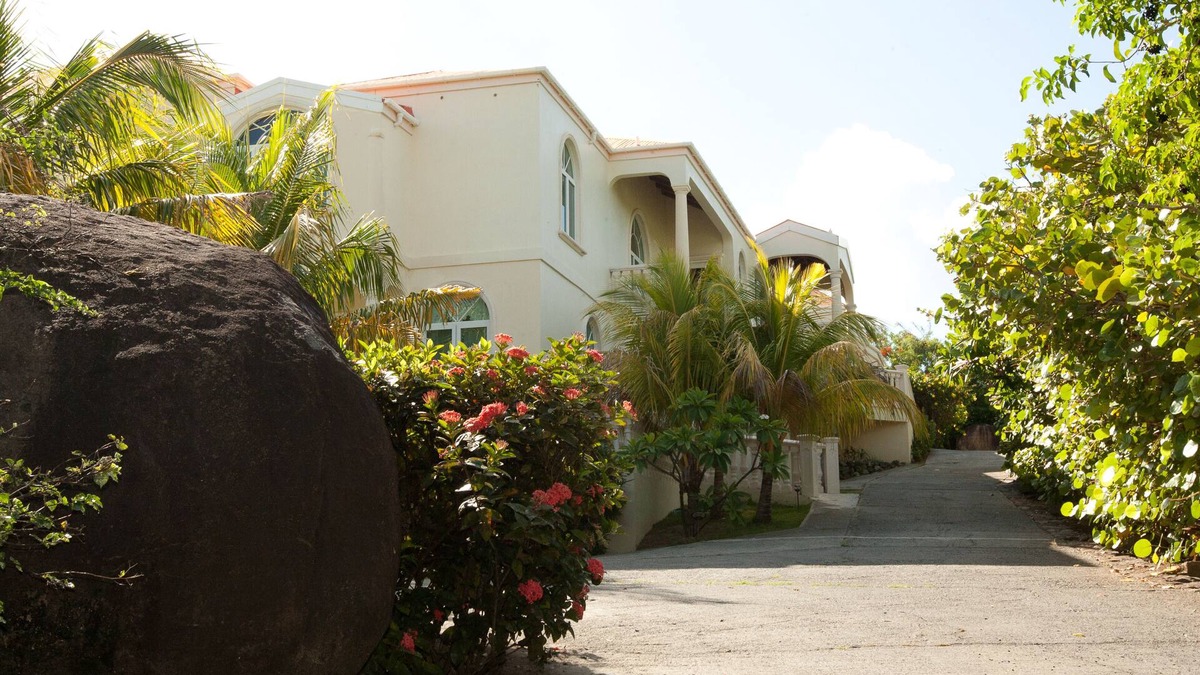 East End Villa | Private Luxury Villas