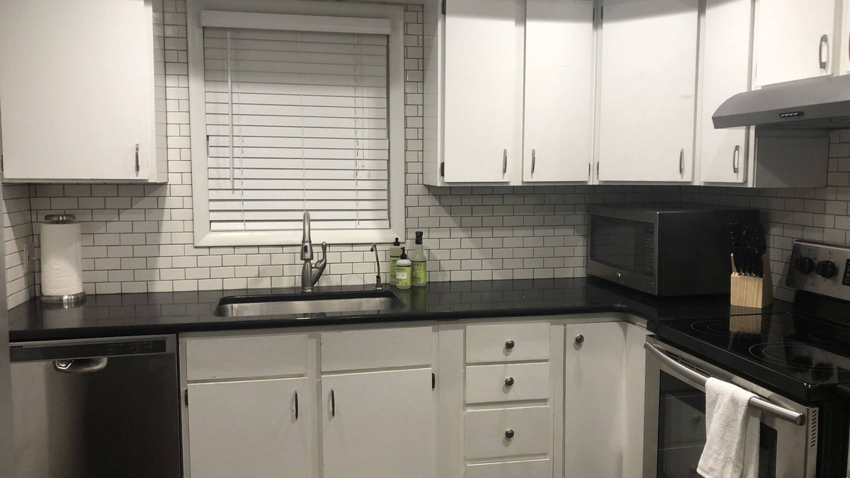 Bountiful House | Private Main Floor 2BR By Mountains, Salt Lake City, Airport, Lagoon, & Fun!