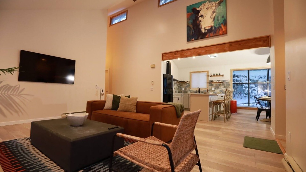 Stroudsburg Cabin | Private Modern Cabin in the Heart of Poconos Mountain
