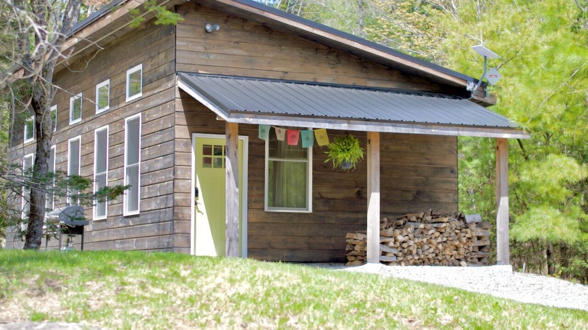 Appleton Cabin | Private modern cabin nestled in the woods with hiking trails in Midcoast Maine