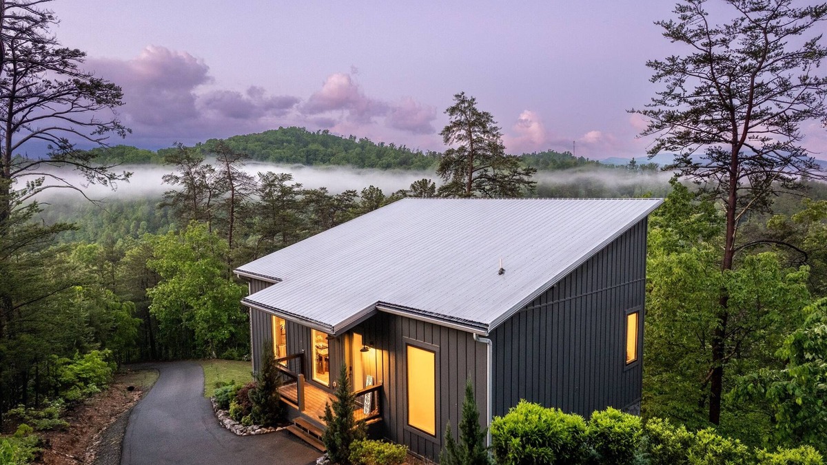 Gatlinburg - Pigeon Forge Cabin | Private modern indoor pool cabin | Dollywood