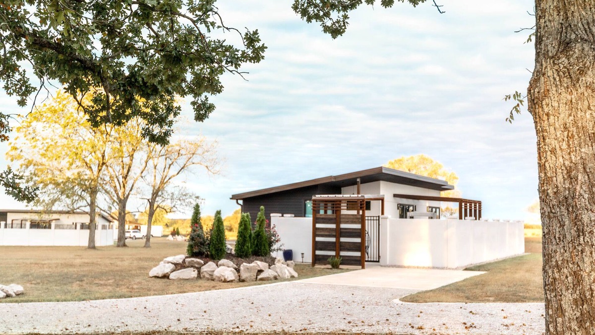 Umber View Heights House | Private modern luxury vacation rental