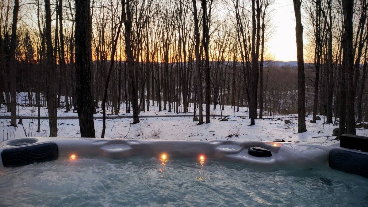 Town of Lloyd House | Private mountain forest escape