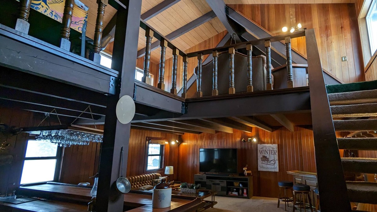 Silver Summit Cabin | Private mountain lodge on 140 acres, only 20min to Park City!