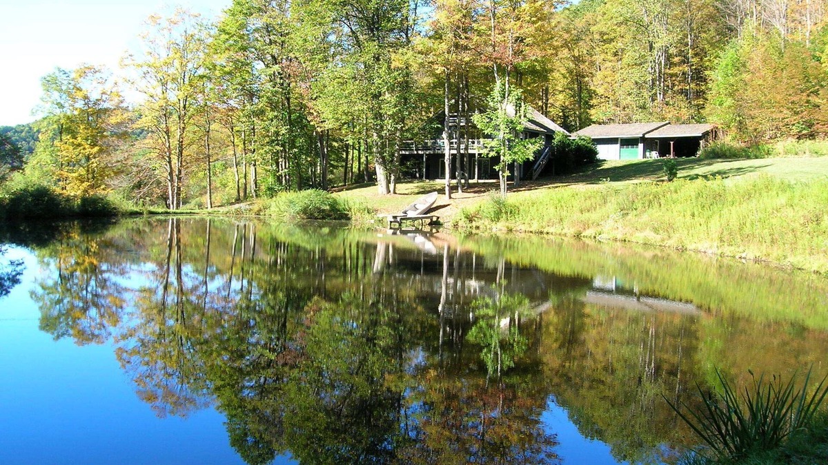 Ulysses Ski Chalet | Private Mountain Retreat With Beautiful Pond