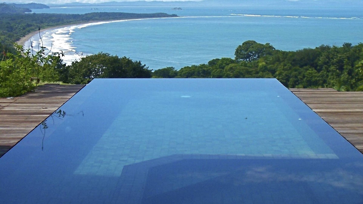 Dominical Villa | Private Nature Reserve. Stunning coast views. 3 minutes to the beach.