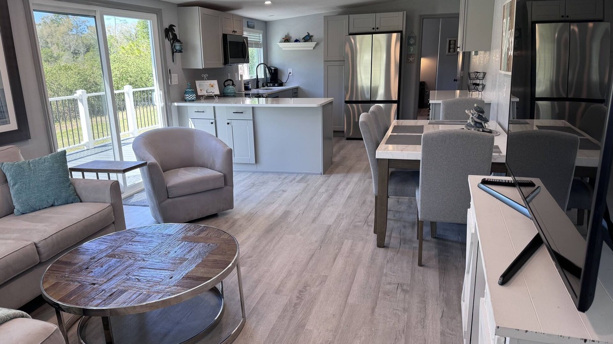 De Leon Springs Cottage | Private! Near De Leon Springs, Daytona, Deland, St. Augustine & More!