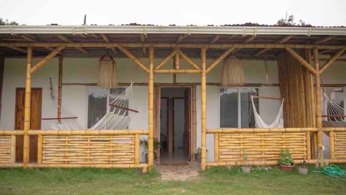 Montanita House | Private New 2BD/1Bath Bungalow on Lush Green Land