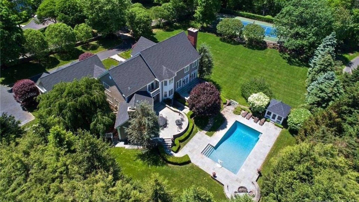 New Canaan House | Private New Canaan Compound