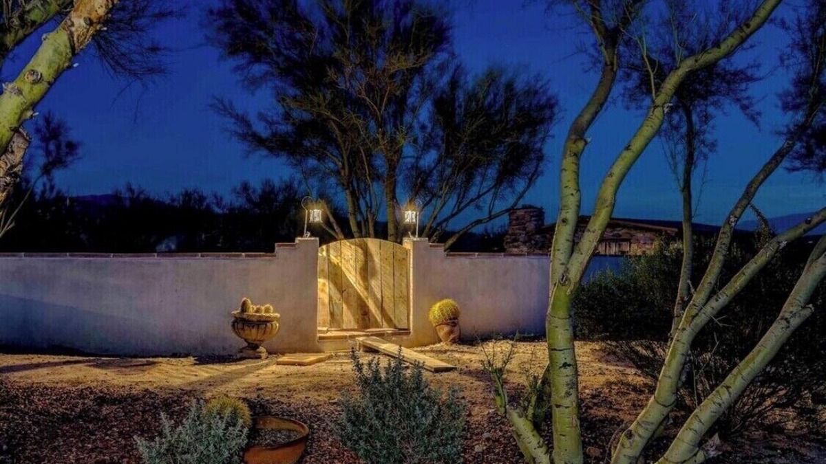 Butterfly Mountain House | Private Oasis near Ritz Carlton, on 5 acres, stunning views, spa