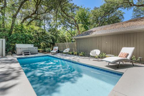 Lawton Woods House | Private Oasis with Pool - Pet Friendly - Fully Fenced Yard - 3 Pender Lane