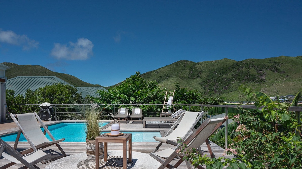 Cul de Sac Villa | ☀️ Private ocean access, kayaks, optic fiber wifi, heated pool ☀️