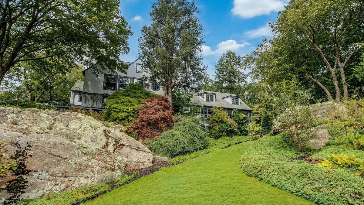Branford House | Private Ocean Front & Healing Oasis