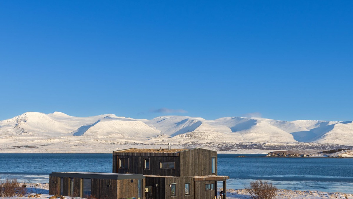 Kjosarhreppur Villa | Private oceanfront paradise, northern lights immersion and wildlife